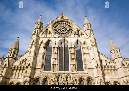 Medievale del XIII secolo architettura gotica su York Minster del transetto sud con rosone. York Yorkshire Inghilterra UK Gran Bretagna Foto Stock