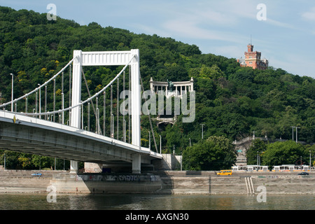 Il Elizabeth ponte sul Danubio a Budapest Ungheria Foto Stock