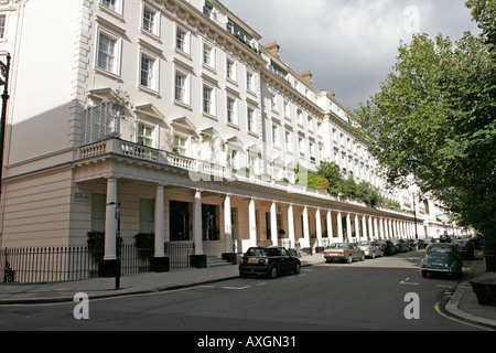 Lato nord di Eaton Square a Londra Inghilterra Foto Stock