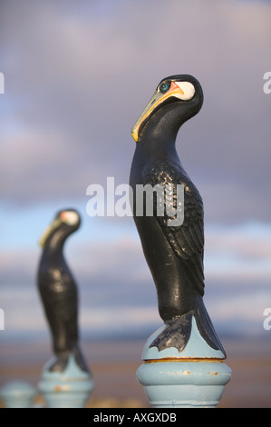 Cormorano sculture sul lungomare di Blackpool, Lancashire, Regno Unito Foto Stock