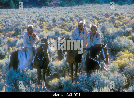 Nativi indiani americani a cavallo nello Utah Stati Uniti d'America Foto Stock