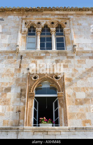 Windows in citta di Hvar Isola di Hvar Croazia Foto Stock
