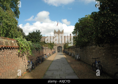 Ingresso, pareti e Gatehouse of Jesus College di Cambridge, Regno Unito Foto Stock