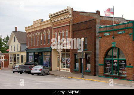 Città piccola strada principale al ramo ovest Iowa il luogo di nascita di Herbert Hoover Foto Stock