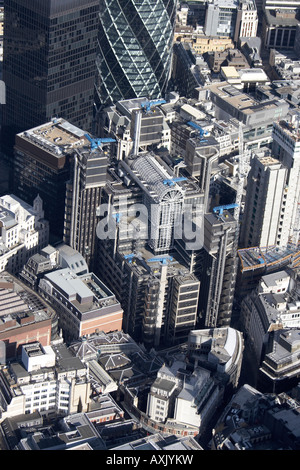 Elevato livello obliquo di vista aerea del nord est del Lloyds di costruire la città di Londra EC3 Inghilterra UK Feb 2006 Foto Stock