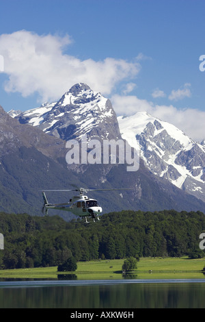 Elicottero Diamond lago paradiso vicino a Glenorchy Queenstown regione Isola del Sud della Nuova Zelanda Foto Stock