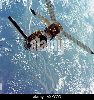 Una vista ingrandita della Skylab space station fotografati contro un sfondo di massa dal Skylab 3 Comando modulo di servizio Foto Stock