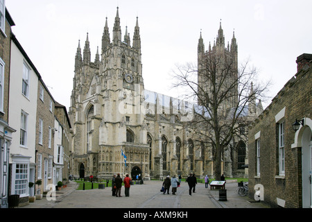 La cattedrale di Canterbury chiesa festival eventi pregare storia cerimonia lettura guidata intronizzazione turismo destination travel landmark Foto Stock