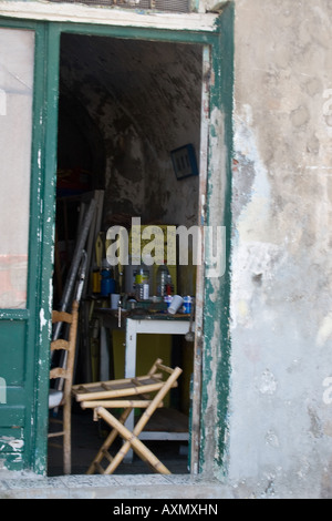 Vecchio Atelier nel porto di Bastia, Corsica, Francia Foto Stock