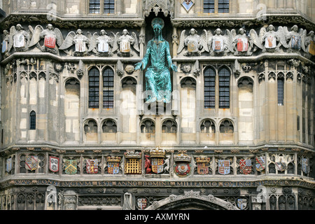 La cattedrale di Canterbury chiesa festival eventi pregare storia cerimonia lettura guidata intronizzazione turismo destination travel landmark ty Foto Stock