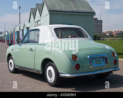 Nissan Figaro auto in Brighton Inghilterra Foto Stock