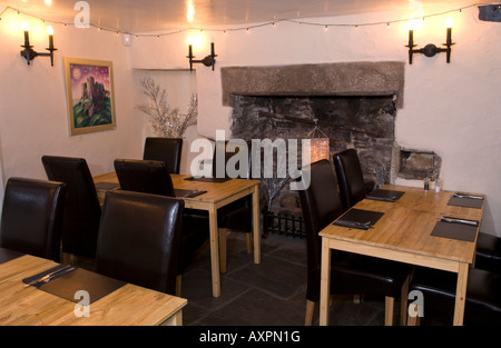 Interno di Kings Arms gastro pub risalente al XVII secolo Abergavenny Monmouthshire South Wales UK UE Foto Stock