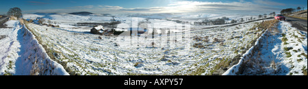 Guardando a sud dal bordo Rushup West Pennine delle Derbyshire England Regno Unito Regno Unito GB Gran Bretagna UE Unione Europea Foto Stock