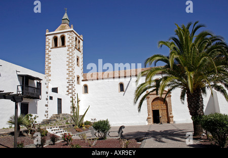 La CHIESA DI SANTA MARIA IN un piccolo villaggio di Betancuria sull'isola delle Canarie di Fuerteventura. Europa Foto Stock