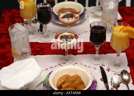 La colazione Impostazione tabella Foto Stock