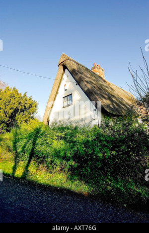 Cottage con il tetto di paglia yelden village la roche bernard Morbihan Bretagna europa Foto Stock