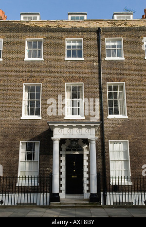 "I campi di Highbury' London N1 tipica terrazza georgiana case UK [affacciato su campi di Highbury] HOMER SYKES Foto Stock