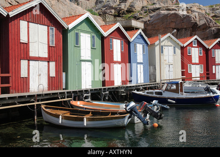 Vecchi edifici della pesca in Smögen sulla costa occidentale della Svezia Foto Stock