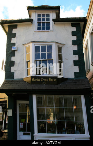 Crooked house il castello di Windsor e centro città turisti Royal Borough of Windsor e Maidenhead, Berkshire, Inghilterra, Regno Unito, GB Foto Stock