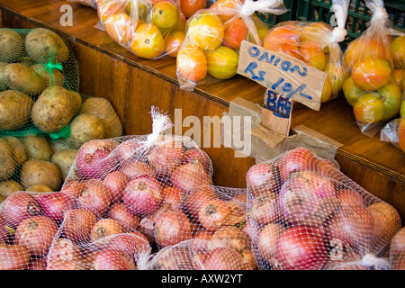 Frutta e verdura presso il Victoria Market nelle Seychelles Foto Stock