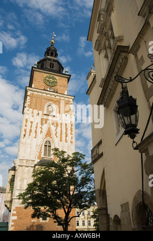 Town Hall Tower (Ratusz), la piazza del mercato (Rynek Glowny), la Città Vecchia (Stare Miasto), Cracovia (Cracovia), Polonia Foto Stock