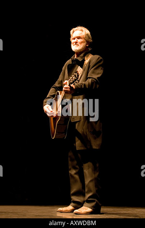 Kris Kristofferson presso la Royal Concert Hall di Glasgow, Scotland, Regno Unito. Foto Stock