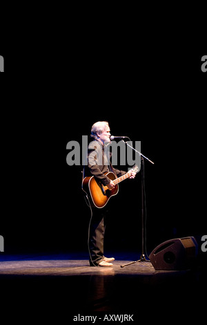 Kris Kristofferson presso la Royal Concert Hall di Glasgow, Scotland, Regno Unito. Foto Stock