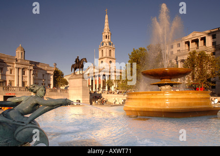 Fontane in Trafalgar Square. Londra, Inghilterra. Regno Unito. Foto Stock