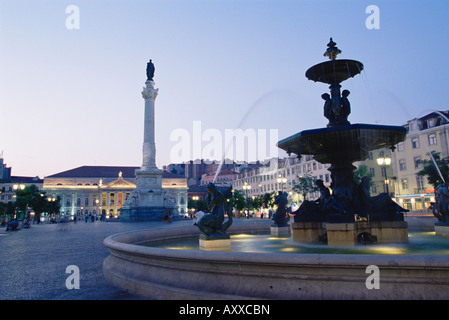 Piazza Rossio (Dom Pedro IV Square), Lisbona, Portogallo, Europa Foto Stock