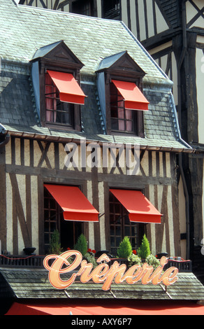 Pont-Audemer - Normandia - Francia anteriore di un pancake house Foto Stock