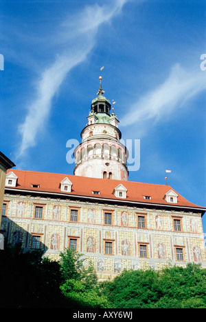 Hradek (piccolo castello) con il distintivo Tower, Cesky Krumlov, Sito Patrimonio Mondiale dell'UNESCO, Repubblica Ceca, Europa Foto Stock