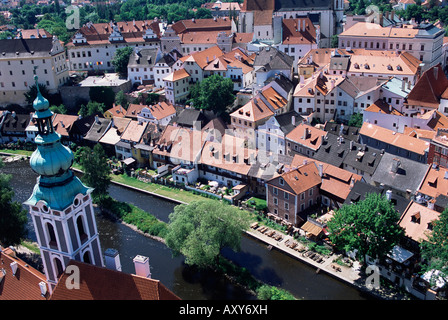 Vista dal castello di Cesky Krumlov, Sito Patrimonio Mondiale dell'UNESCO, Repubblica Ceca, Europa Foto Stock