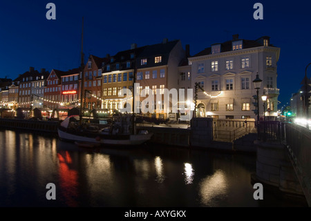 Nyhavn a Natale, Copenhagen, Danimarca, in Scandinavia, Europa Foto Stock