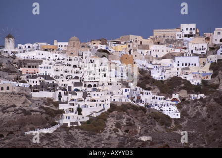 Santorini, Oia, Stadtansicht Foto Stock