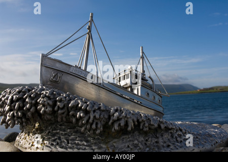 Il 'Shetland Bus' Memorial, Scalloway, Shetland Scozia Scotland Foto Stock