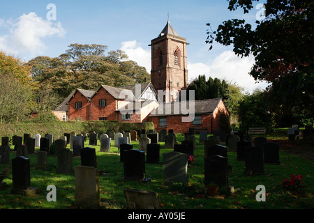 St Helens Chiesa che si trova in Tarporley, Cheshire, Inghilterra. Foto Stock