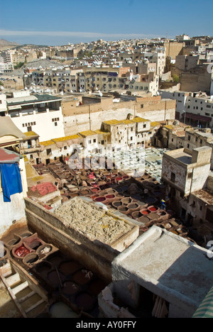 19 11 07 Fez Marocco all'interno della Medina la Conceria Chouara Photo Simon Grosset Foto Stock