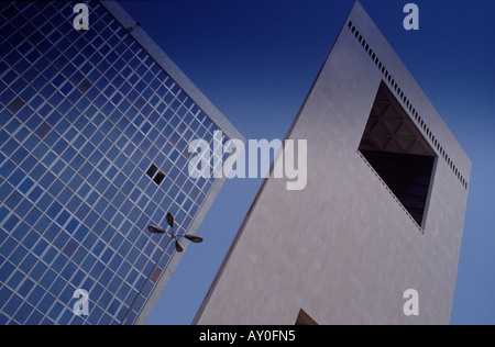 Lo skyline di Jeddah arabia saudita angolare edifici Arabia National Bank Foto Stock