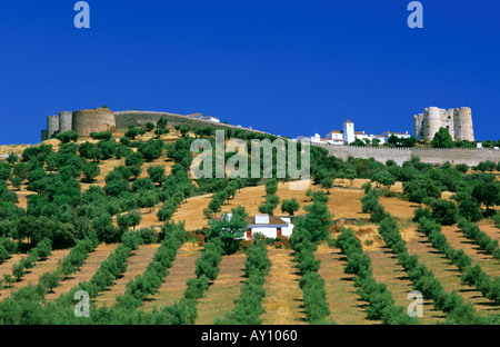 Il castello e il borgo di Evoramonte Alentejo Portogallo Foto Stock