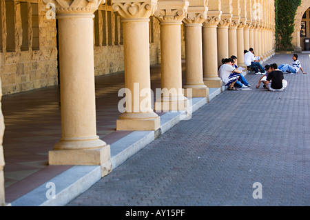 Gli studenti durante il recesso presso la Stanford University cantiere Foto Stock