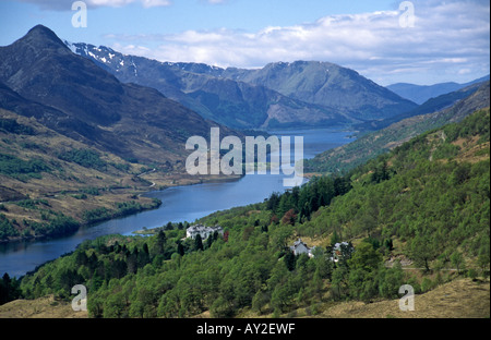 Vista spettacolare del Loch Leven e Glen Coe colline da sopra Kinlochmore vicino a Kinlochleven Highland Scozia Scotland Foto Stock