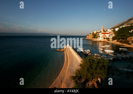 Il piccolo villaggio Pisak / Riviera di Makarska Croazia Foto Stock