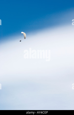 Parapendio a Chamonix-Mont Blanc, Francia Foto Stock