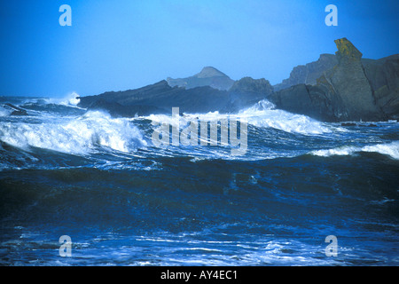 Hartland Quay North Devon litorale atlantico tempesta e le onde South West England Regno Unito GB Regno Unito Gran Bretagna Europa UE Foto Stock