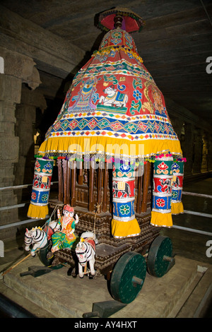 Modello di Shiva santo del carro, 1.000 pilastri Hall, Tempio di Madurai, Madurai, Tamil Nadu, India Foto Stock