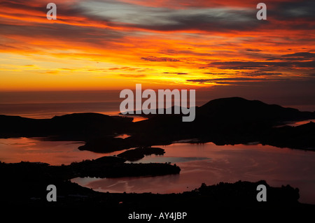 Alba vista del porto di Otago e la penisola di Otago da Mt Cargill Dunedin Isola del Sud della Nuova Zelanda Foto Stock