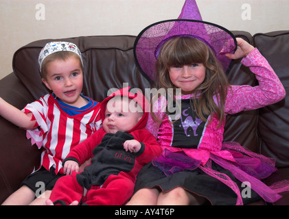 I bambini vestiti di Halloween Fancy Dress Foto Stock