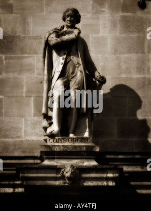 Galleria delle Statue presso il cortile del museo del Louvre. Parigi. Francia Foto Stock