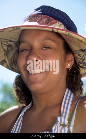 Signor 0268 un sorridente Alicia Zeigler al 4 di luglio festeggiamenti in Capitan, Nuovo Messico. Foto Stock