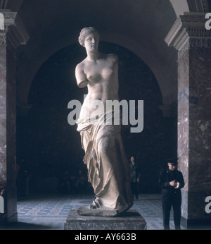 Venere di Milo statua nel museo del Louvre Parigi Francia Foto Stock